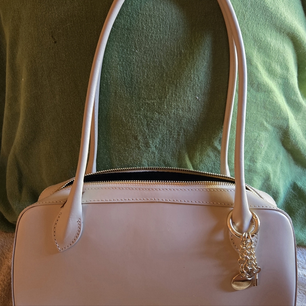 Isadora Shoulder Bag